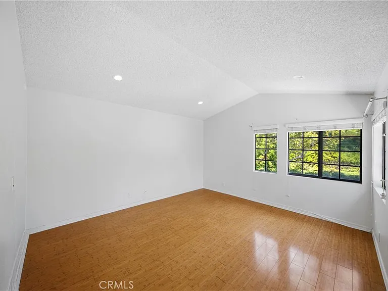 24442 Avenida De Los Ninos — Photo 12