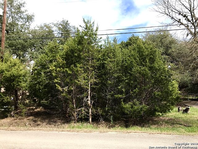 1st image of 873 Tamarack Dr