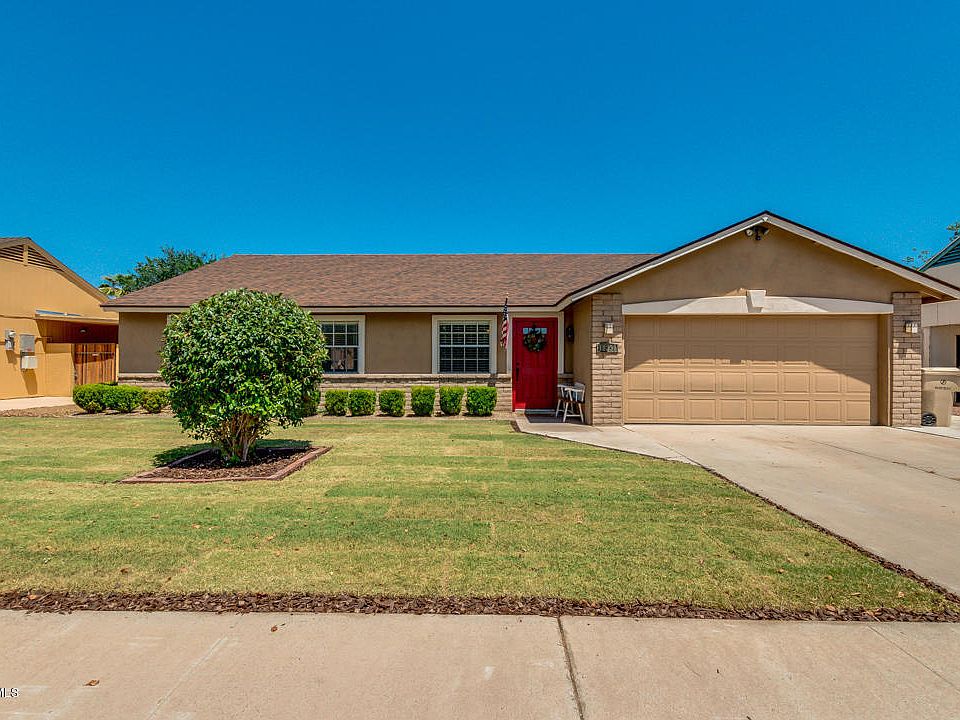 2nd image of 18239 N 55th Dr