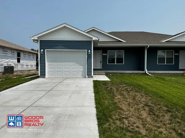 1637 Peach St, Grand Island, NE 68801