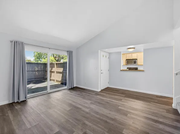 6239 Riverside Blvd APT 2, Sacramento, CA 95831