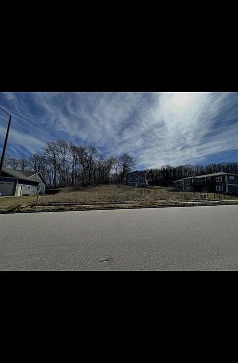 1st image of 611 FOREST VIEW DRIVE