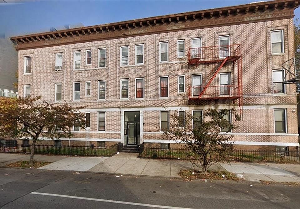 1st image of 3015 Avenue D