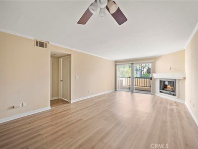 5550 Owensmouth Ave APT 204, Woodland Hills, CA, 91367