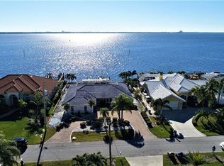 2314 SE 28th St, Cape Coral, FL 33904