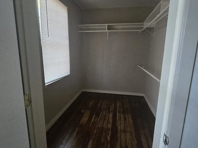 1009 N Preston St — Photo 14