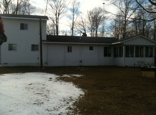 8880 Dempsey Rd, Saint Charles, MI 48655