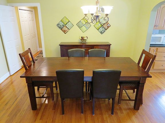 5th image of 9386 Tilles Dr