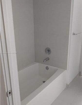 5th image of 4250 Biscayne Blvd APT 1107