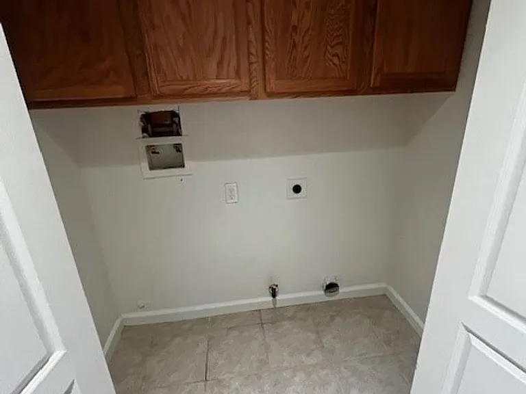 6504 Nichelini Ct — Photo 12