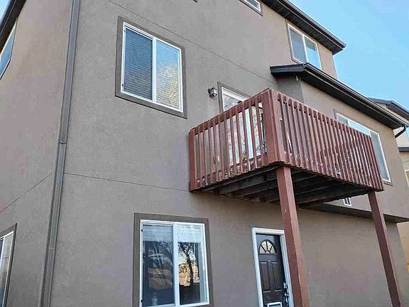 3rd image of 2885 E Lookout Dr