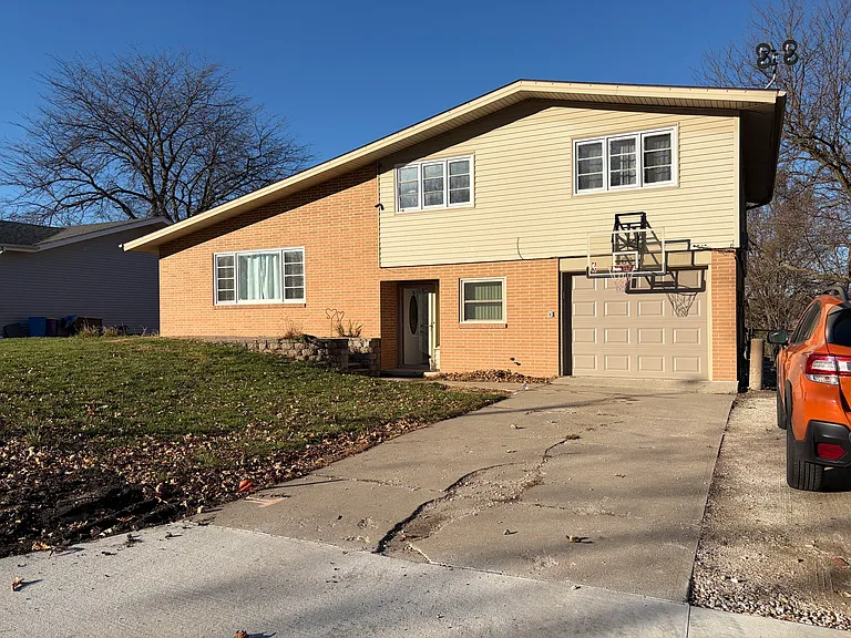 605 Brewer St — Photo 1