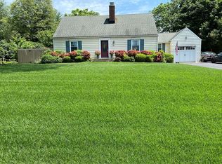 24 Spencer Rd, Basking Ridge, NJ 07920