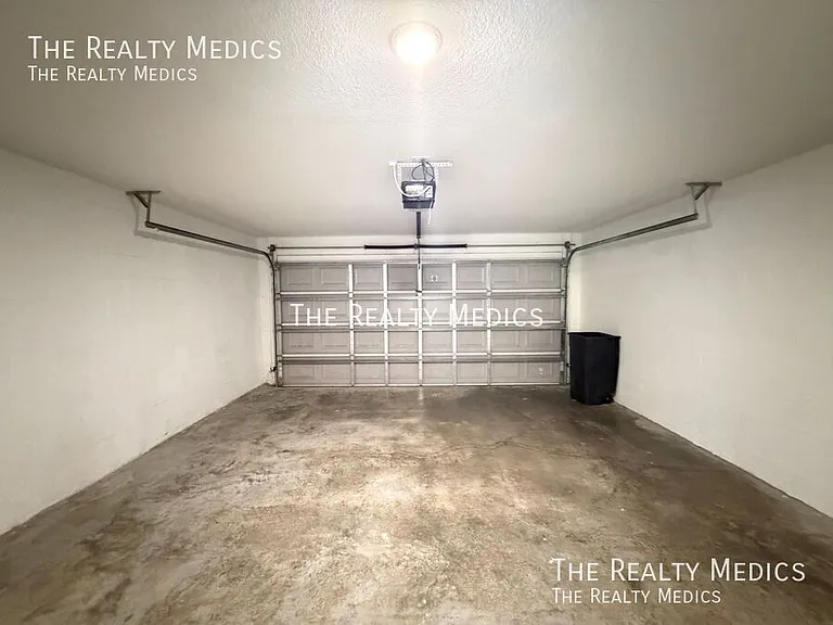 214 Locust Pass Trce — Photo 19