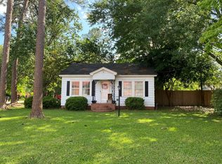504 Chism Ave, Nashville, GA 31639