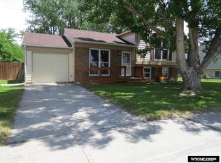 513 Spire Dr, Riverton, WY 82501