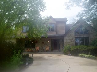 12035 W Crawford Ct, Greenfield, WI 53228