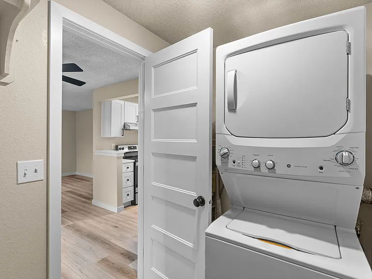 2 Bedroom