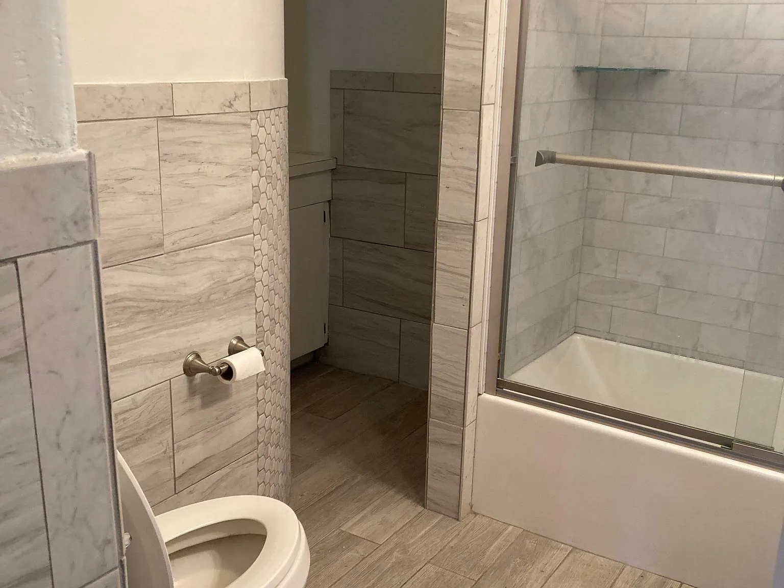 2 bed, 1200 sqft, $3,000 — Photo 3