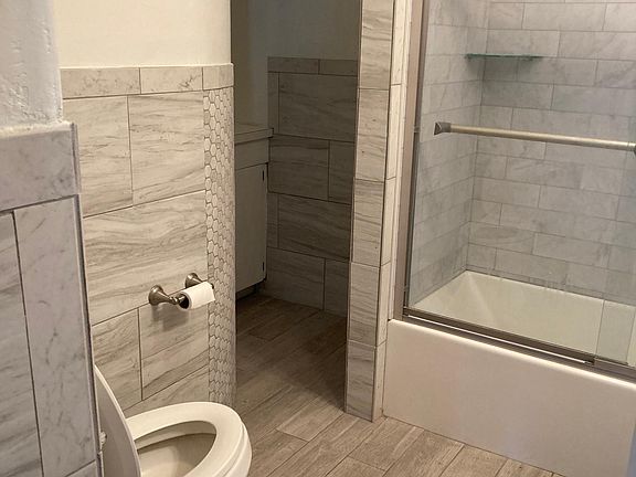 3rd image of 401 Benefit St Floor 1