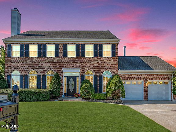 3rd image of 4 Hickory Circle
