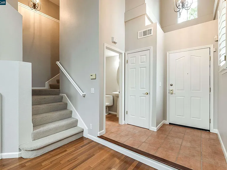 435 Regal Lily Ln — Photo 17