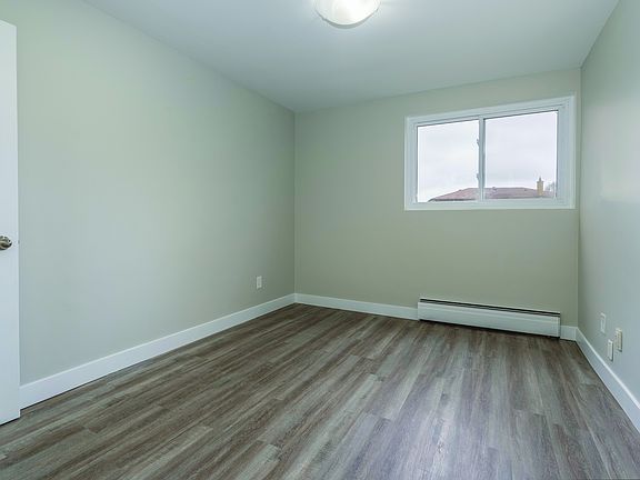 4th image of 45 Walton Ave #6
