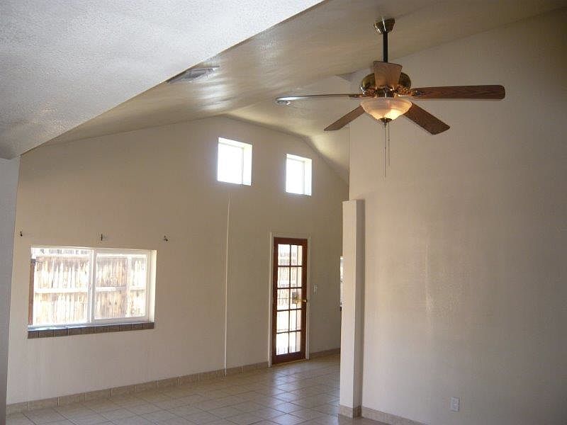 1st image of 3726 N Estrella Ave