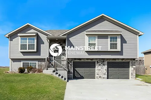19106 Switchgrass Dr Photo 1