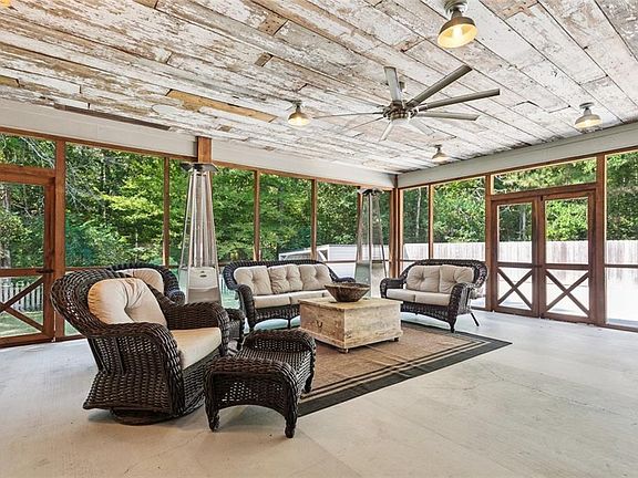 4th image of 615 Stillwood Dr