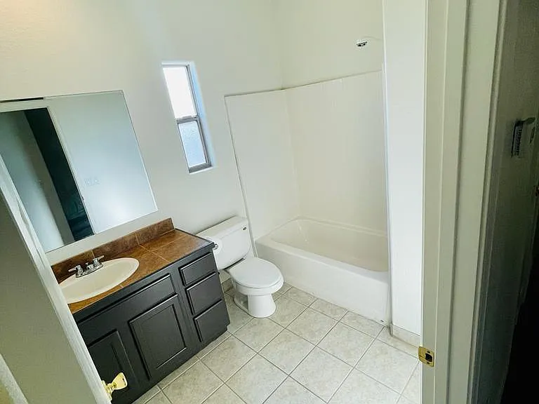 520 E Eva St #1 — Photo 10