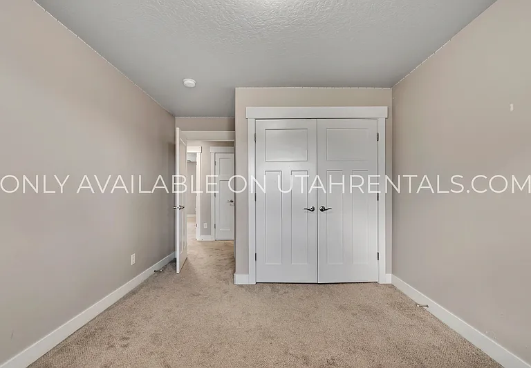 1638 E Aspen Loop — Photo 22