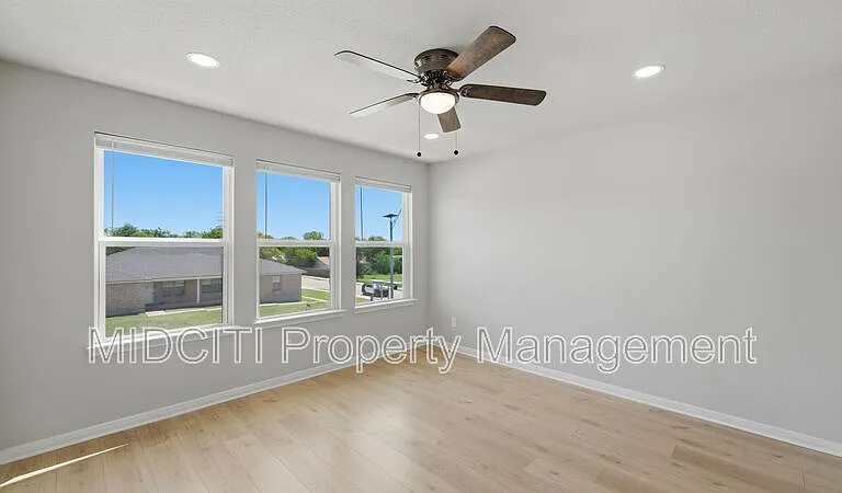 7210 John Palmer Dr #101 — Photo 28