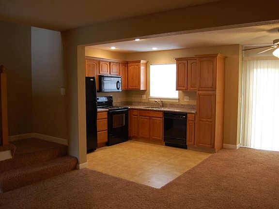 3rd image of 4518 Willow Ave