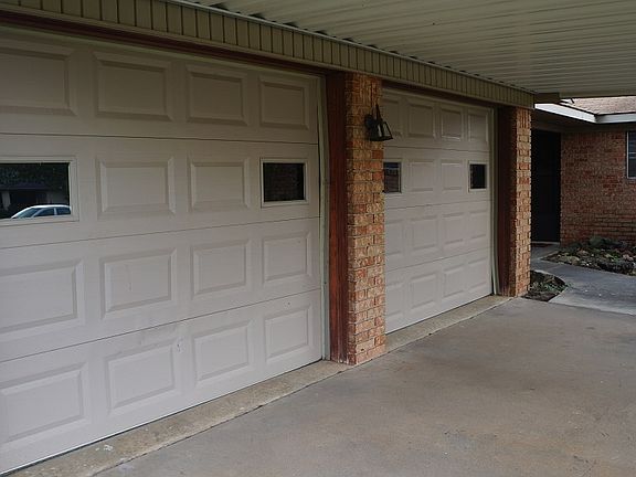 3rd image of 277 Woodland Ave