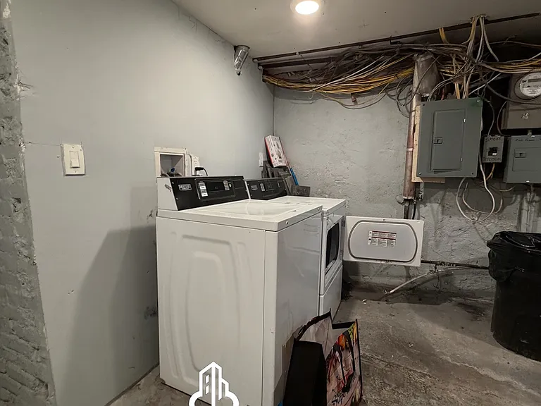 34 Clerk St #1L — Photo 6