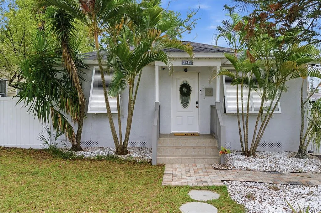 3 bed, 2.0 bath, 1432 sqft, $3,500 — Photo 1