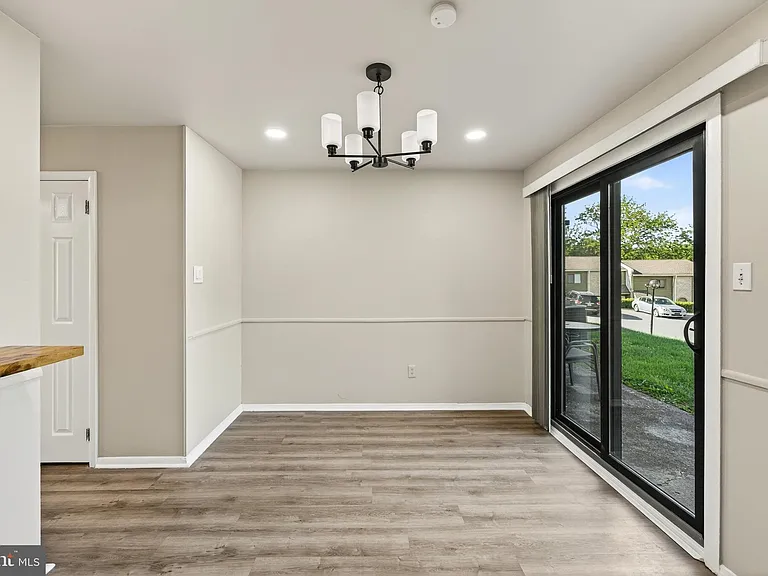 803 Valley Dr — Photo 18