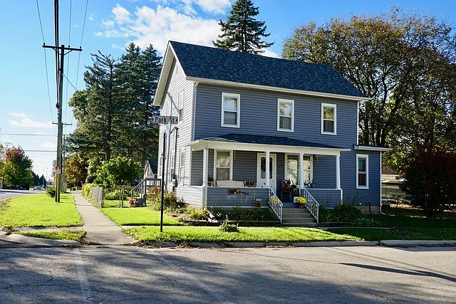 192 Park St photo 1