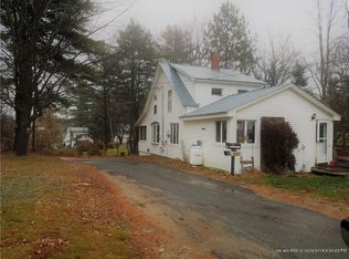 10 Greenleaf St, Wilton, ME 04294