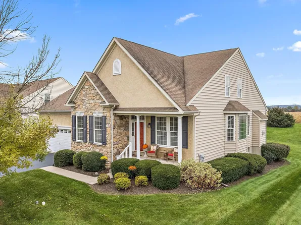 151 Augusta Dr, Honey Brook, PA 19344