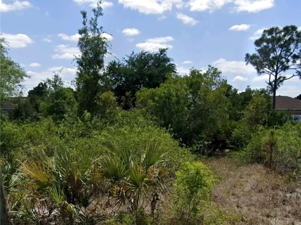 3103 57th St W, Lehigh Acres, FL 33971