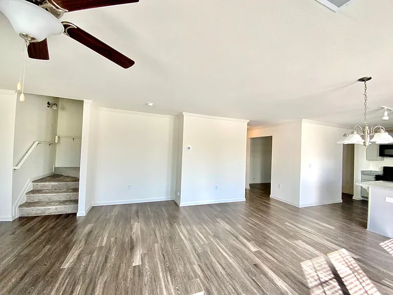 3912 Bissett Way — Photo 34