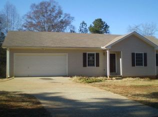 407 Hammond Rd, Statham, GA 30666