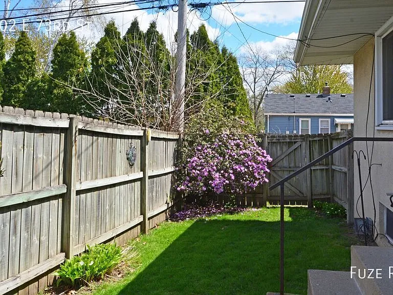602 73rd St E — Photo 22