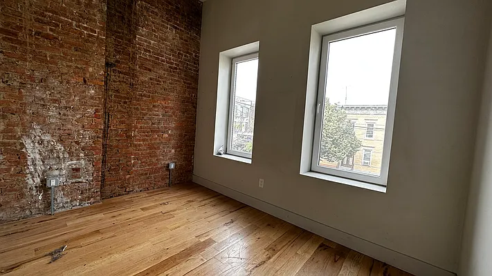 Rented by The Property Firm | media 25