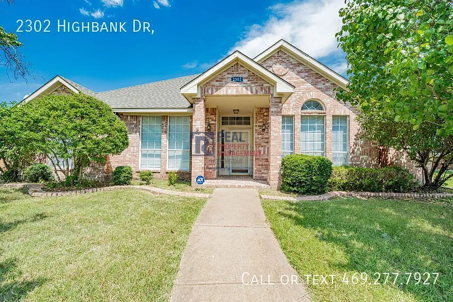 Building Photo - 2302 Highbank Dr