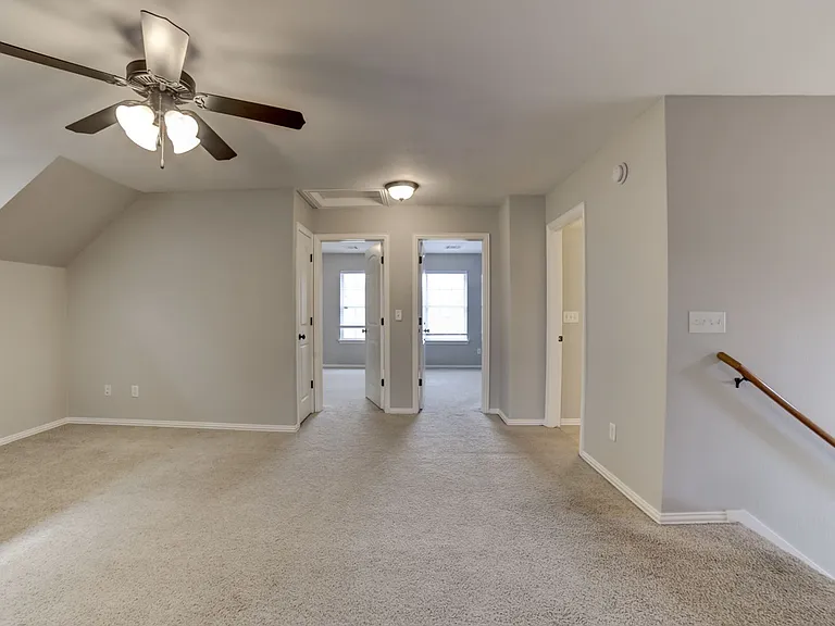 819 E Seattle Pl — Photo 43