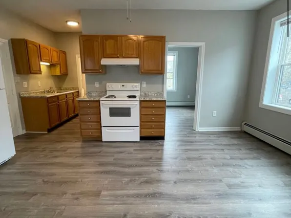 36 Boston St #20, Salem, MA 01970