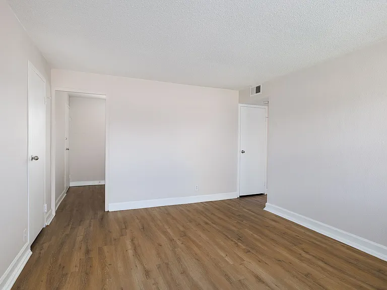 Brickline Apartments — Photo 34